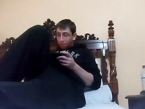 Snapshot of White_rabbit_ chatting on 01-18-25, 09:13 White rabbit online show from 01-18-25, 09:13