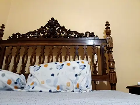 Snapshot of White_rabbit_ chatting on 12-22-25, 08:50 White rabbit online show from 12-22-25, 08:50