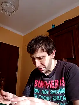 Snapshot of White_rabbit_ chatting on 02-27-26, 03:34 White rabbit online show from 02-27-26, 03:34