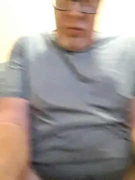 Snapshot of Razorhoof767 chatting on 02-19-25, 03:17 Razorhoof767 online show from 02-19-25, 03:17