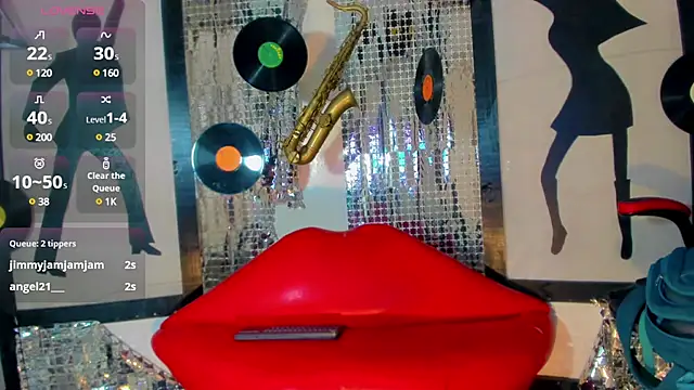 nickyminach  online show from 12-23-24, 11:17