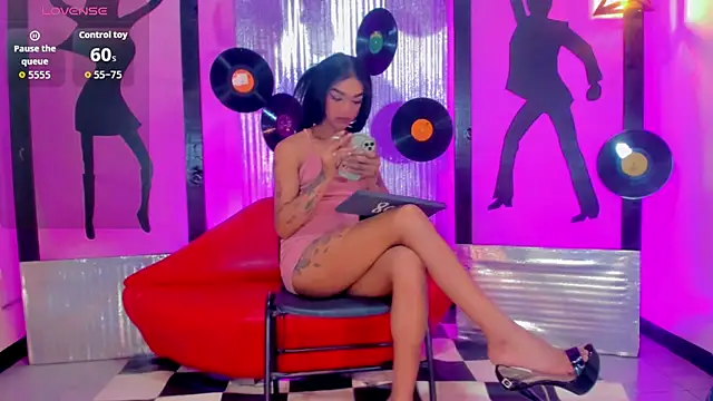 nickyminach  online show from 09-19-25, 07:25