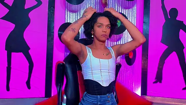 nickyminach  online show from 04-20-26, 07:37