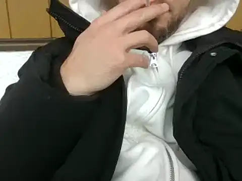 Snapshot of Krasavzi chatting on 12-11-24, 01:06 Krasavzi online show from 12-11-24, 01:06