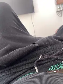 Snapshot of Krasavzi chatting on 03-04-25, 01:17 Krasavzi online show from 03-04-25, 01:17