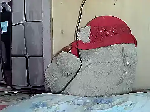 Snapshot of LUCKY_sweety01 chatting on 03-17-25, 11:21 LUCKY sweety01 online show from 03-17-25, 11:21