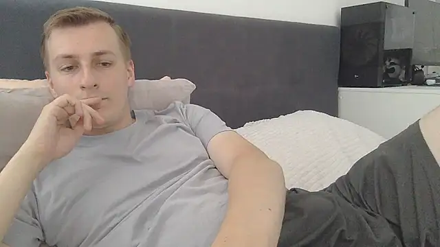 Snapshot of your_andy chatting on 07-25-26, 06:55 your andy online show from 07-25-26, 06:55