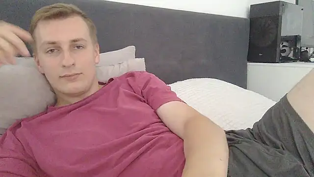 Snapshot of your_andy chatting on 07-26-26, 07:37 your andy online show from 07-26-26, 07:37