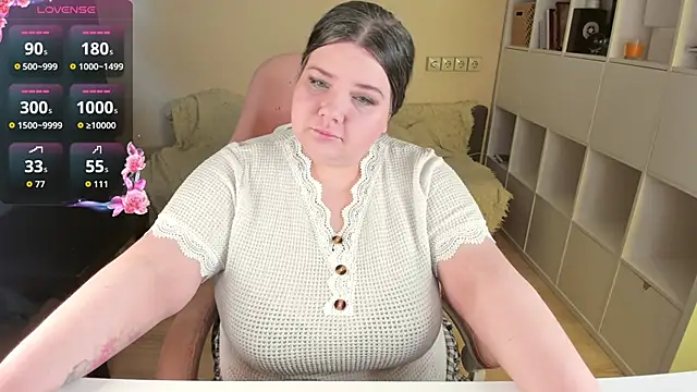 PlumPie online show from 02-14-26, 01:19