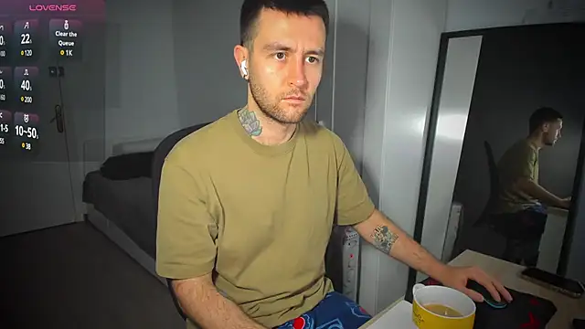 HonestAndrew online show from 03-15-25, 06:36