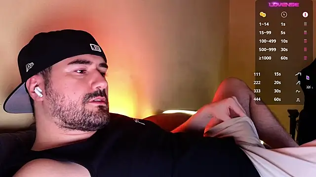 Snapshot of DominantTheo chatting on 12-02-24, 02:53 DominantTheo online show from 12-02-24, 02:53