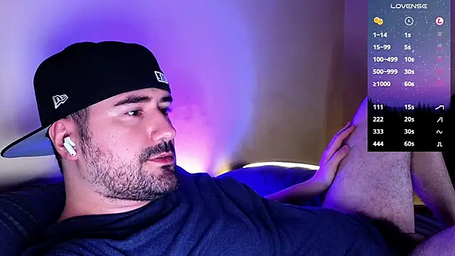 Snapshot of DominantTheo chatting on 01-03-25, 02:32 DominantTheo online show from 01-03-25, 02:32