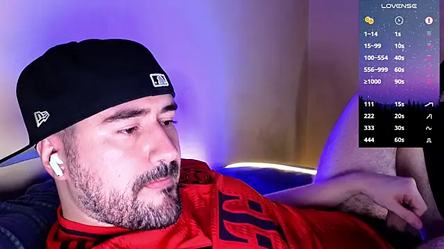 Snapshot of DominantTheo chatting on 02-09-25, 06:33 DominantTheo online show from 02-09-25, 06:33