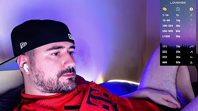 Snapshot of DominantTheo chatting on 02-10-25, 01:35 DominantTheo online show from 02-10-25, 01:35