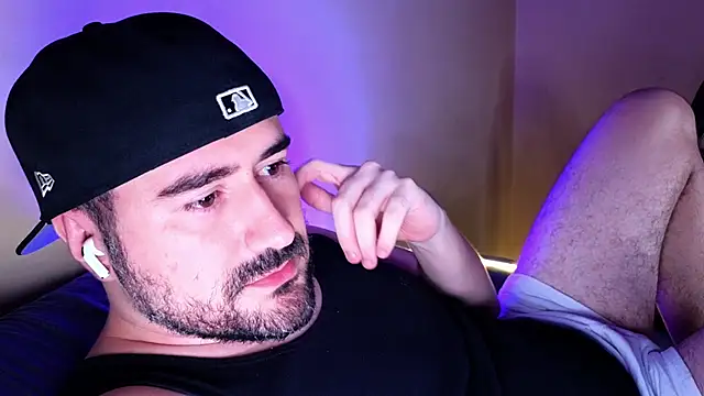 Snapshot of DominantTheo chatting on 02-28-25, 05:37 DominantTheo online show from 02-28-25, 05:37