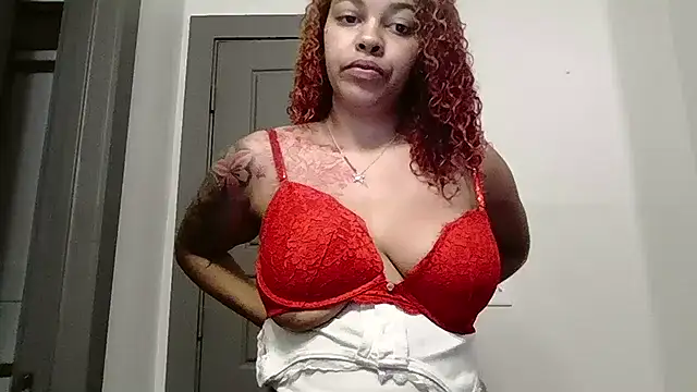 Snapshot of Cloutchasercrystall chatting on 09-18-25, 01:35 Cloutchasercrystall online show from 09-18-25, 01:35