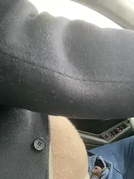 Snapshot of S00 chatting on 12-12-24, 08:14 S00 online show from 12-12-24, 08:14