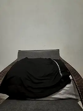Snapshot of VIC22SECRET chatting on 05-07-26, 01:33 VIC22SECRET online show from 05-07-26, 01:33
