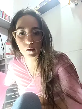 Snapshot of levana1 chatting on 01-04-25, 06:19 levana1 online show from 01-04-25, 06:19