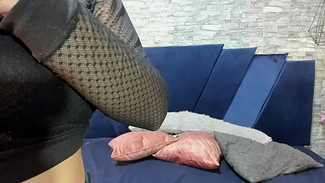 LizzRouse online show from 03-12-25, 09:13