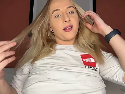 Strongqueen online show from 03-04-25, 12:29