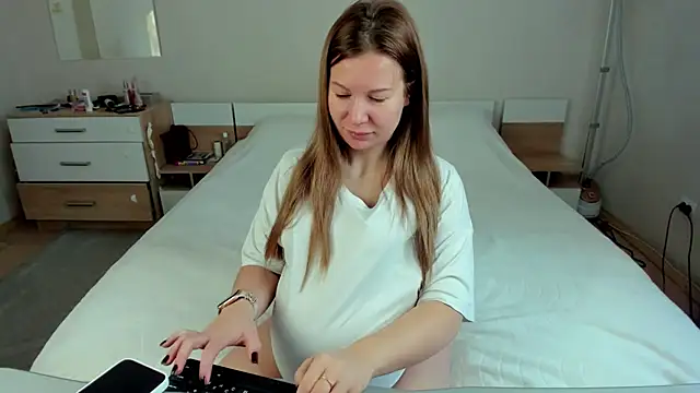 stella vestal online show from 02-03-25, 04:04