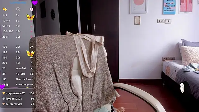 Snapshot of linda_giggle chatting on 12-05-24, 04:34 linda giggle online show from 12-05-24, 04:34