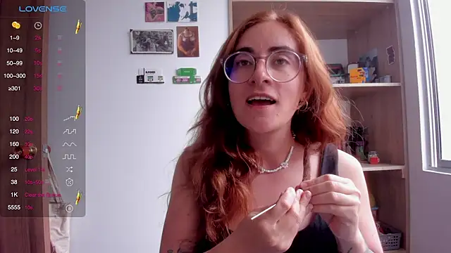 Snapshot of linda_giggle chatting on 02-09-25, 05:54 linda giggle online show from 02-09-25, 05:54