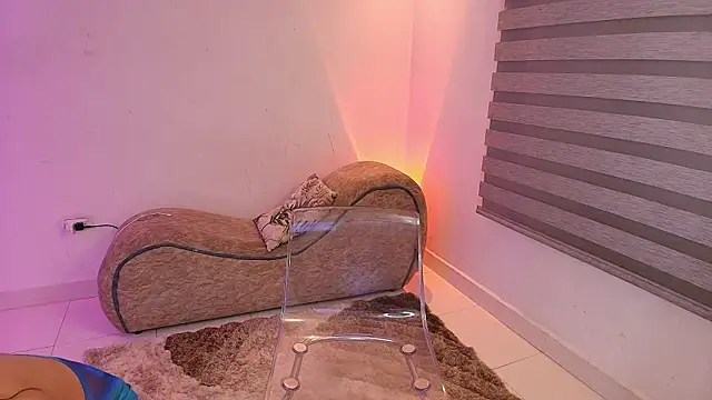 Snapshot of Rashell-Zepol chatting on 11-09-25, 05:50 Rashell-Zepol online show from 11-09-25, 05:50