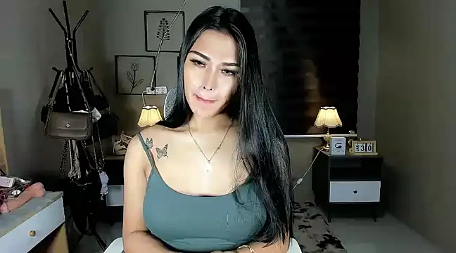 Snapshot of EternityBanks chatting on 01-30-25, 09:58 EternityBanks online show from 01-30-25, 09:58