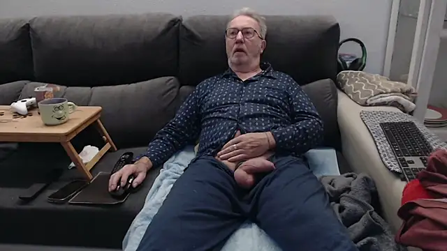 Nudelschwanz online show from 03-13-26, 05:58