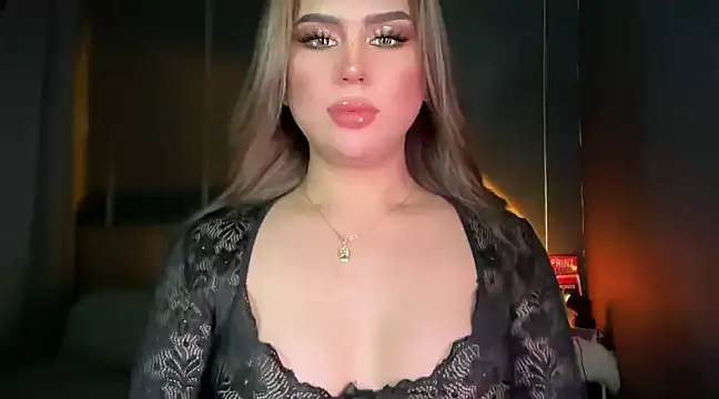 Snapshot of Mistress_supreme chatting on 01-12-25, 02:35 Mistress supreme online show from 01-12-25, 02:35