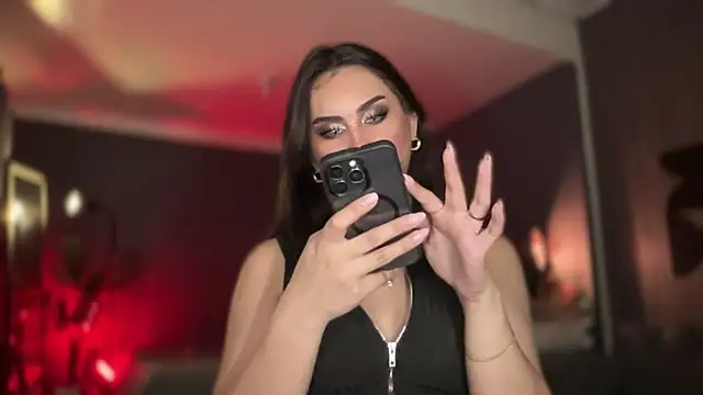 Snapshot of Mistress_supreme chatting on 09-19-25, 02:13 Mistress supreme online show from 09-19-25, 02:13