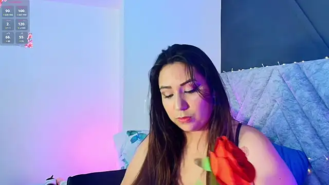 Snapshot of emmajohnss chatting on 02-08-25, 06:43 emmajohnss online show from 02-08-25, 06:43