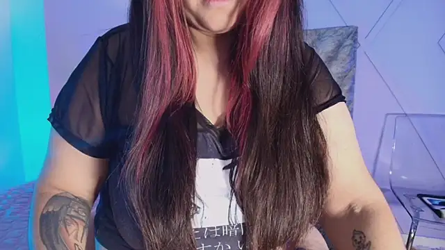 Snapshot of emmajohnss chatting on 09-09-25, 03:50 emmajohnss online show from 09-09-25, 03:50