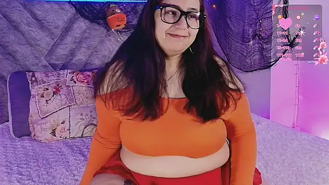 Snapshot of emmajohnss chatting on 11-02-25, 03:53 emmajohnss online show from 11-02-25, 03:53