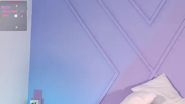 Snapshot of emmajohnss chatting on 12-02-25, 03:56 emmajohnss online show from 12-02-25, 03:56