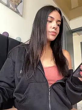 DaphneUwu online show from 12-23-24, 03:01