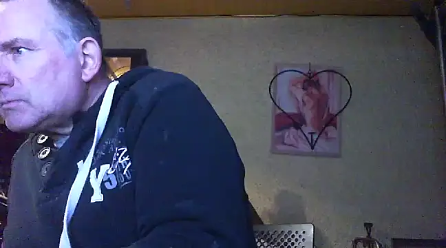 Snapshot of jeanlulu chatting on 01-01-25, 04:50 jeanlulu online show from 01-01-25, 04:50