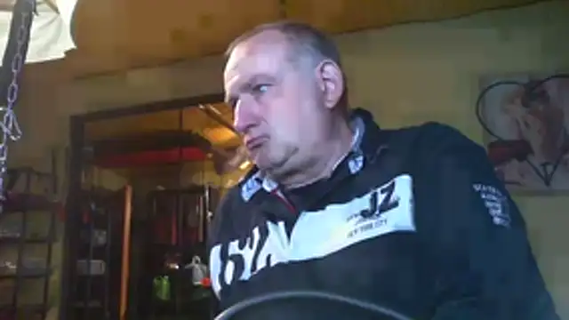 Snapshot of jeanlulu chatting on 10-28-25, 08:55 jeanlulu online show from 10-28-25, 08:55