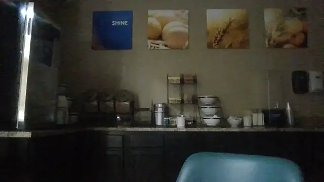 Snapshot of Hornybbw1978 chatting on 12-03-24, 06:37 Hornybbw1978 online show from 12-03-24, 06:37