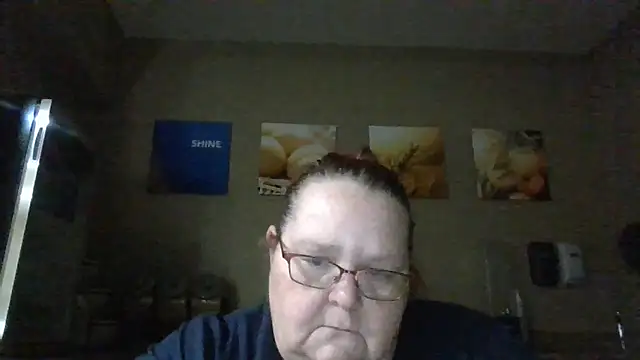 Snapshot of Hornybbw1978 chatting on 12-06-24, 07:32 Hornybbw1978 online show from 12-06-24, 07:32