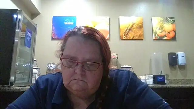 Snapshot of Hornybbw1978 chatting on 12-13-24, 06:53 Hornybbw1978 online show from 12-13-24, 06:53