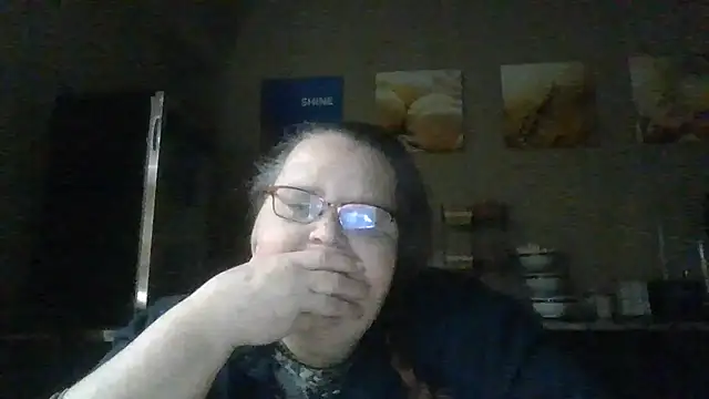 Snapshot of Hornybbw1978 chatting on 12-15-25, 08:07 Hornybbw1978 online show from 12-15-25, 08:07