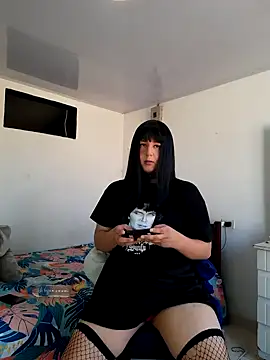 Snapshot of cosmicwind chatting on 12-09-24, 07:29 cosmicwind online show from 12-09-24, 07:29