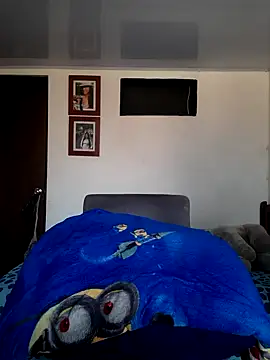 Snapshot of cosmicwind chatting on 12-22-24, 07:31 cosmicwind online show from 12-22-24, 07:31