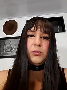 Snapshot of cosmicwind chatting on 10-31-25, 11:17 cosmicwind online show from 10-31-25, 11:17