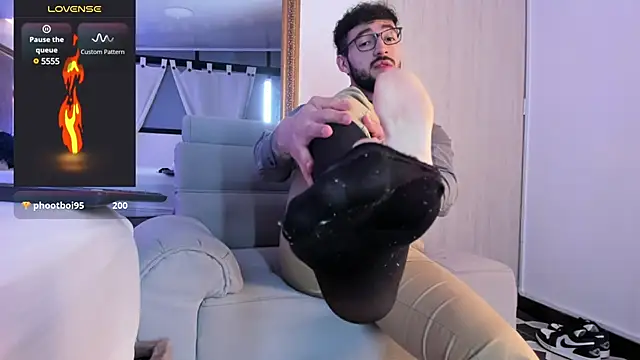 MarkWalker   online show from 02-08-25, 10:50