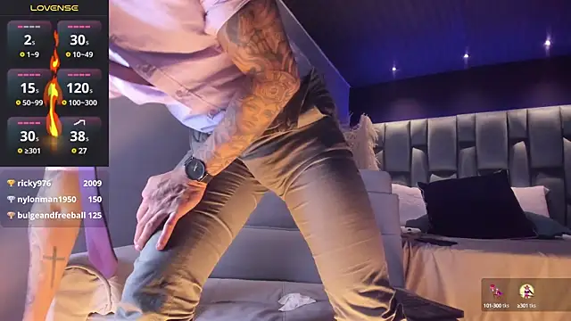 MarkWalker   online show from 02-20-25, 01:40