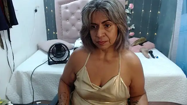 lalisha 96 online show from 02-15-25, 06:44